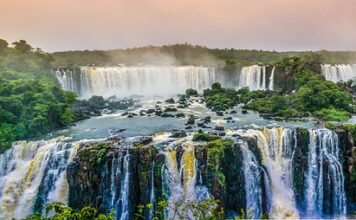 Co to znaczy kaskadowy? Co to znaczy kaskadowy?