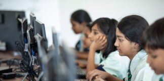 Czy opłaca się iść na studia informatyczne?