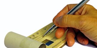 Czy w Polsce można używać czeków?