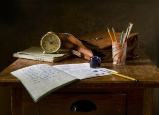 Kto robi dostosowania w szkole?