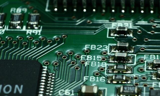 Czy po elektrotechnice jest praca? Czy po elektrotechnice jest praca?