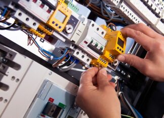 Czy elektronik może być elektrykiem?